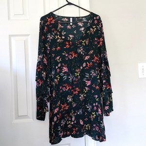 Xhilaration - Deep green tunic